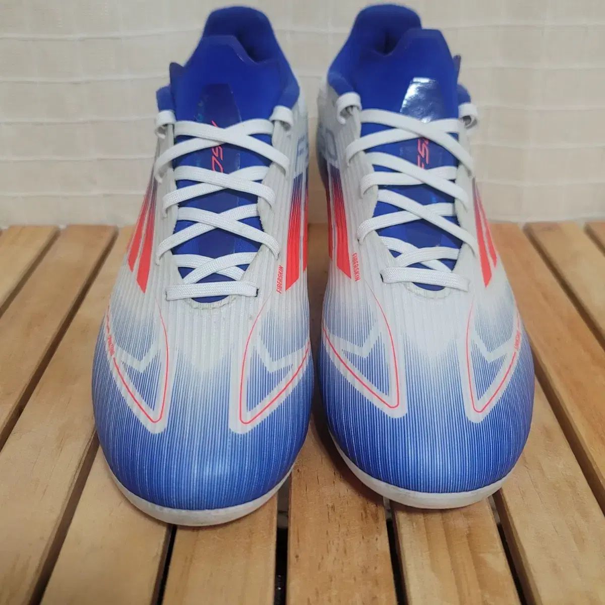 サッカーシューズ 255