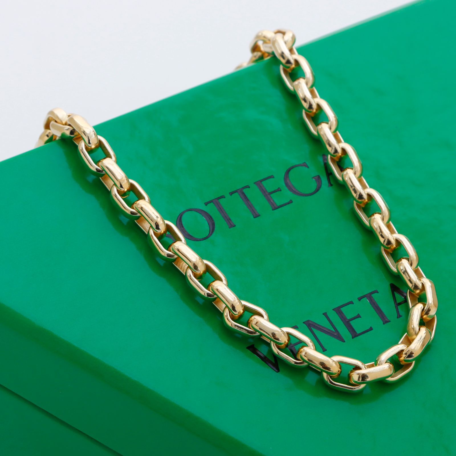 Bottega Veneta COLLANA 44cm マンテル留め 太アズキ チェーン Bottega Veneta COLLANA 44cm マンテル留め 太アズキ チェーン