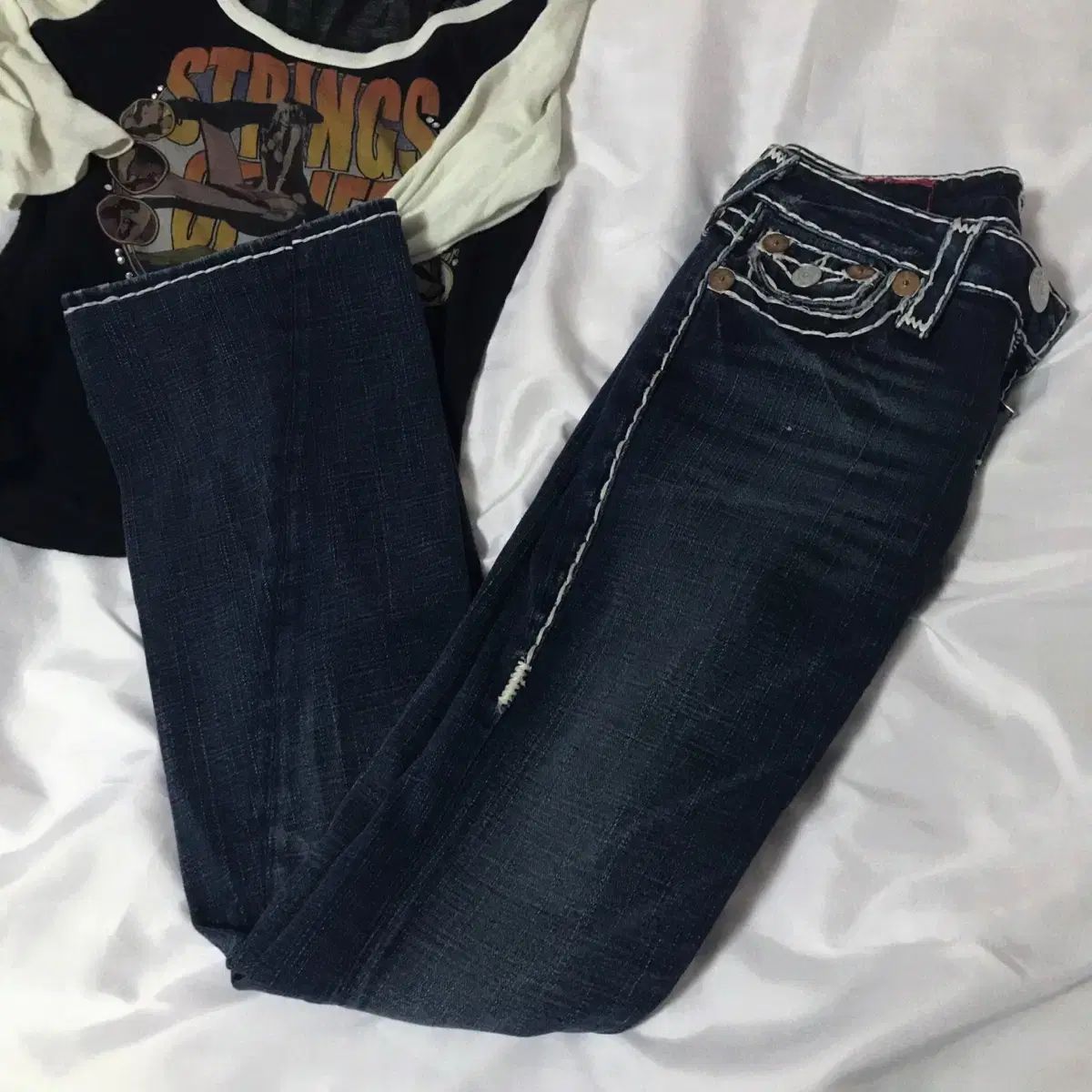 トゥルーレリジョン デニム ローライズ ブーツカット 24