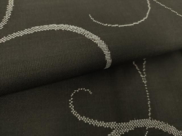 平和屋着物○本場大島紬 9マルキ 古代染色純泥染 唐草文 証紙付き 正絹