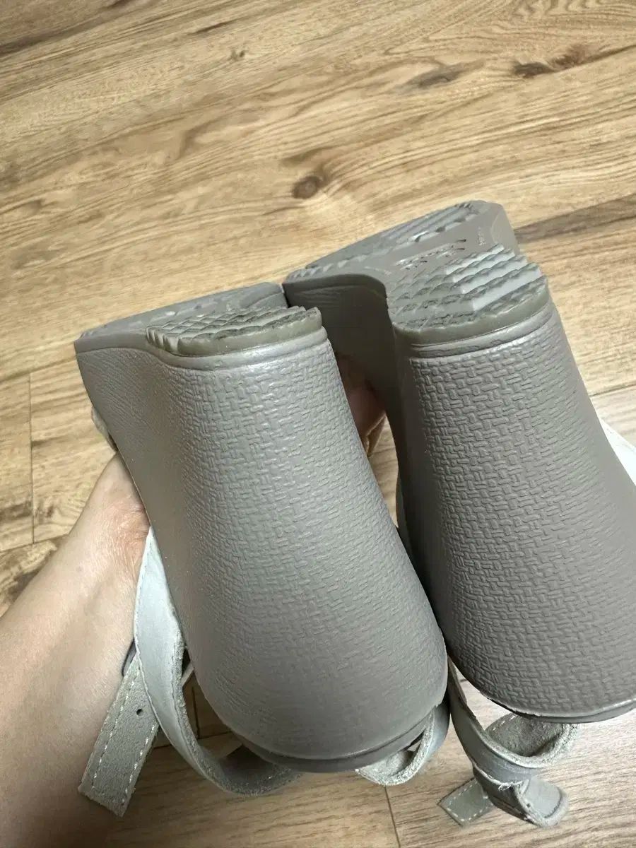クロックス