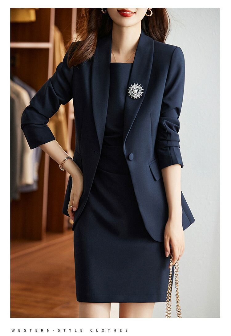 結婚式 ジャケットとワンピース