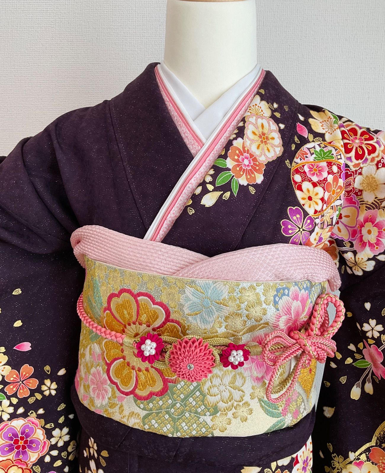 振袖　紫系　濃い紫　桜　 鞠　 熨斗柄 銀通し　正絹 振袖 振袖フルセット 紫系 濃紫系 桜 鞠 熨斗柄 古典柄 銀通し