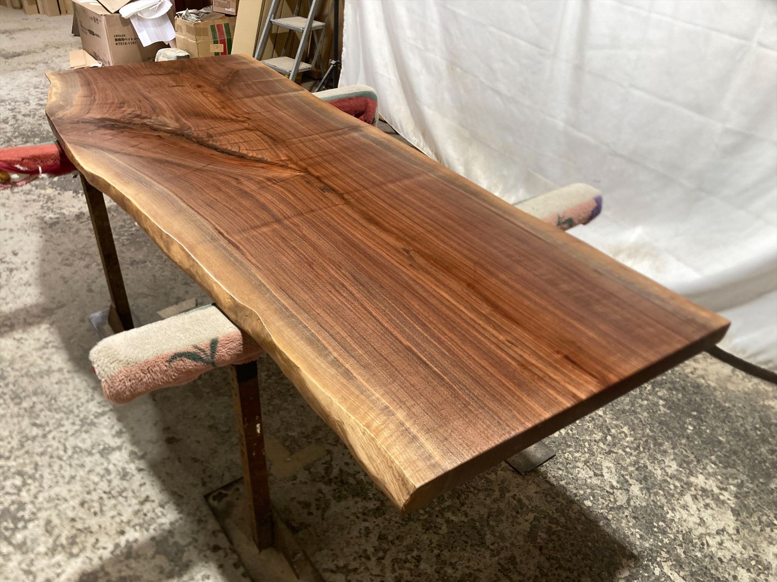 乾燥材 1890ｘ620-630ｘ44mm