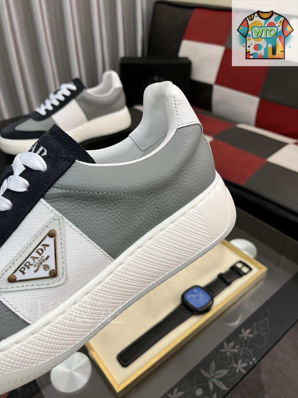 PRADA プラダ　非売品　オルゴール プラダ PRADA ダーリン ハンドバッグ 1BA451 ホワイト ゴールド