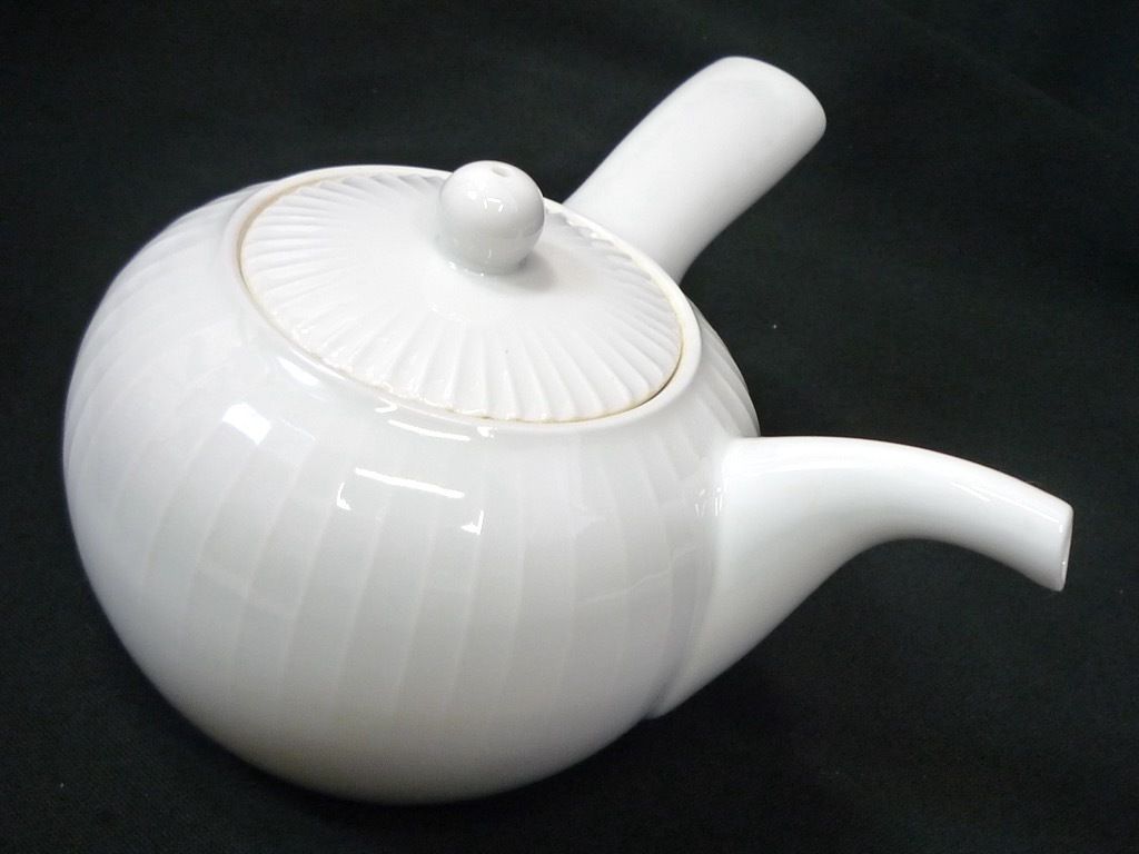 白山陶器白磁立筋蓋付き5客 波佐見焼白山陶器 白磁縦筋 湯呑み茶碗 5客