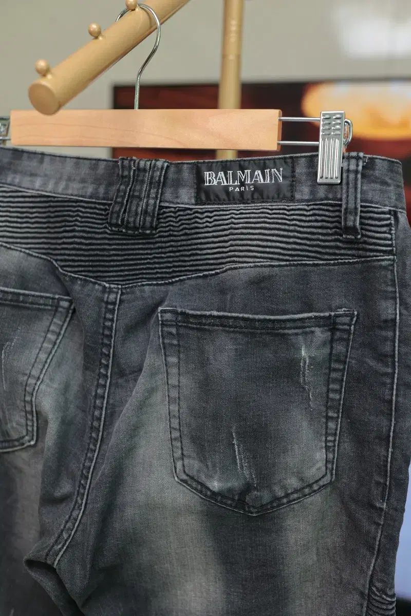 BALMAIN(バルマン) バイカーデニム ストレッチ デニム パンツ 32