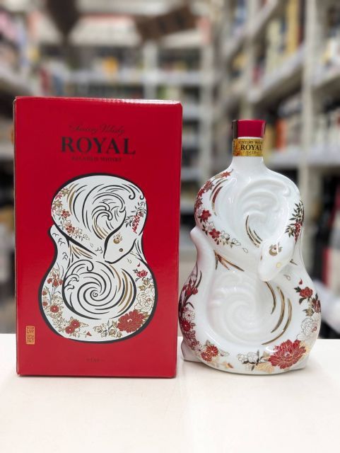 サントリー ウイスキー ローヤル 干支ボトル 巳歳 700ml 専用