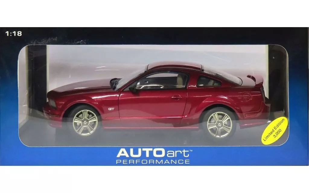 ミニカー 1 18 FORD MUSTANG GT 2005 2004 AUTO SHOW VERSION レッド PERFORMANCE 73012