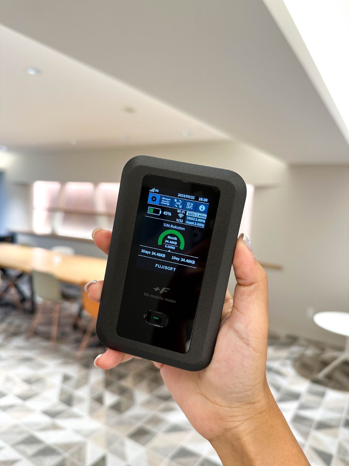 富士ソフト Fs050w モバイル Wi-Fi ルーター 5G SIMフリー 端末