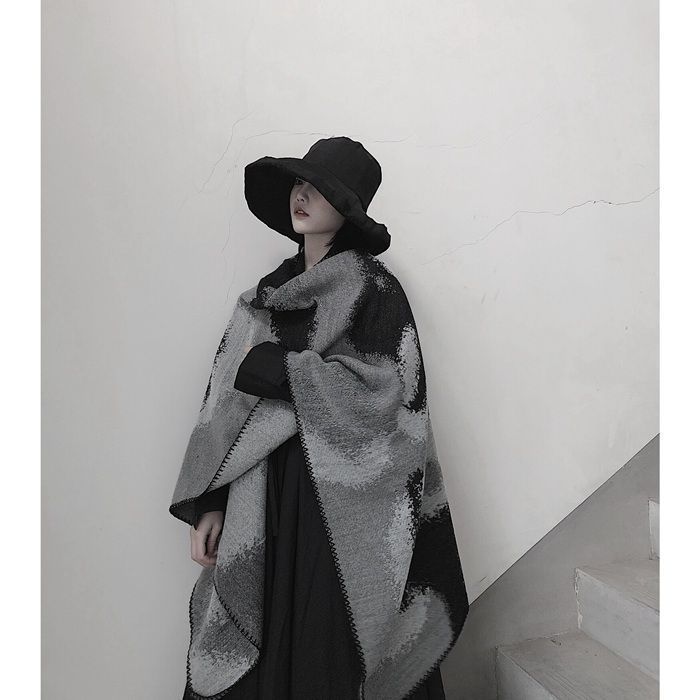 theory カシミヤ混ポンチョ 黒　ケープ カシミヤポンチョ（ストール・マフラー） | AUBRIOT（オブリオ