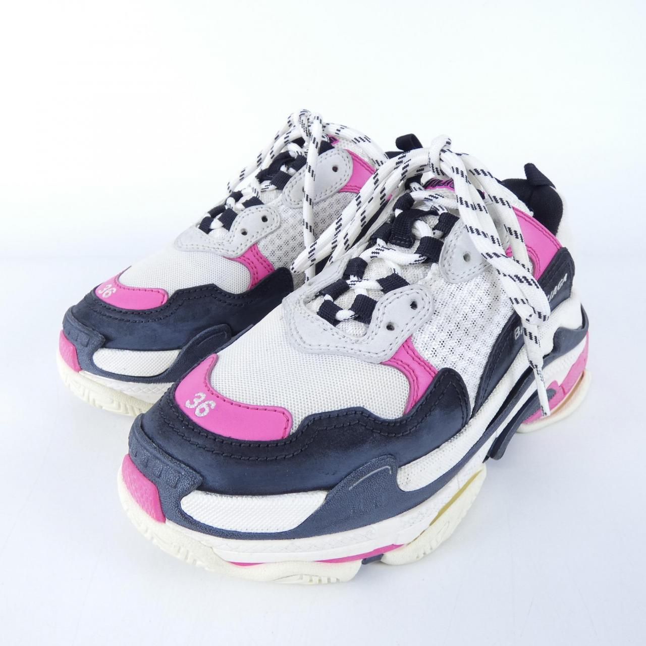 バレンシアガ BALENCIAGA