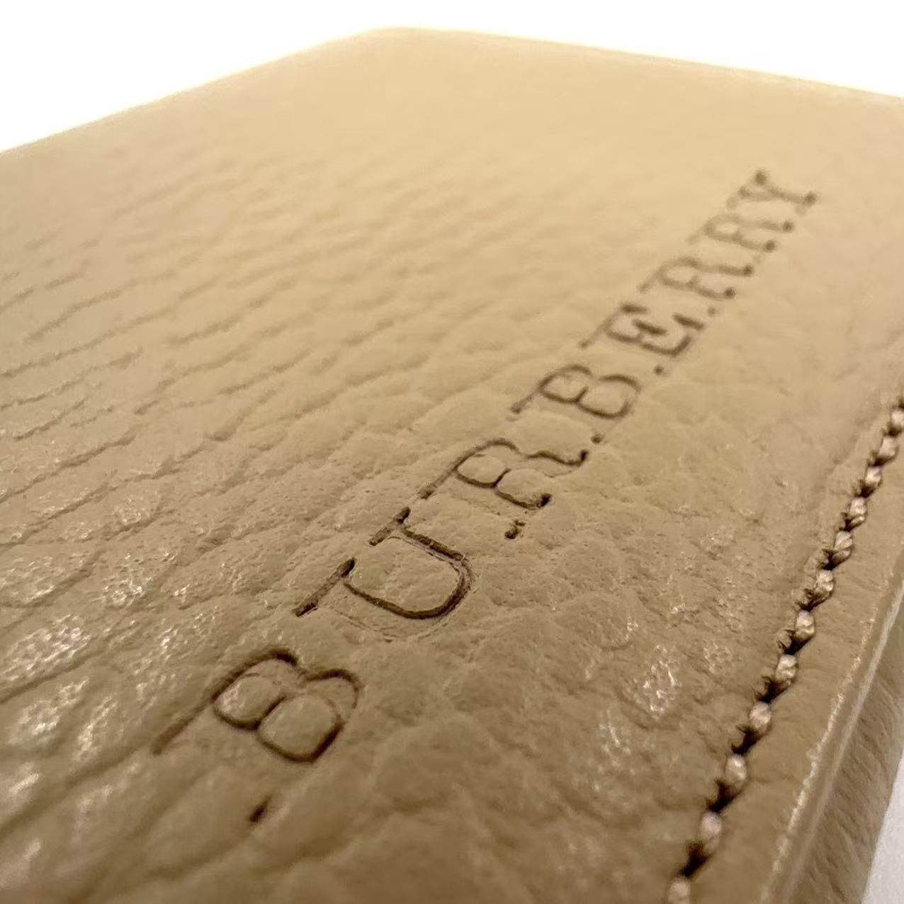 BURBERRY レザー 名刺入れ レザー ベージュ カードケース - メルカリ