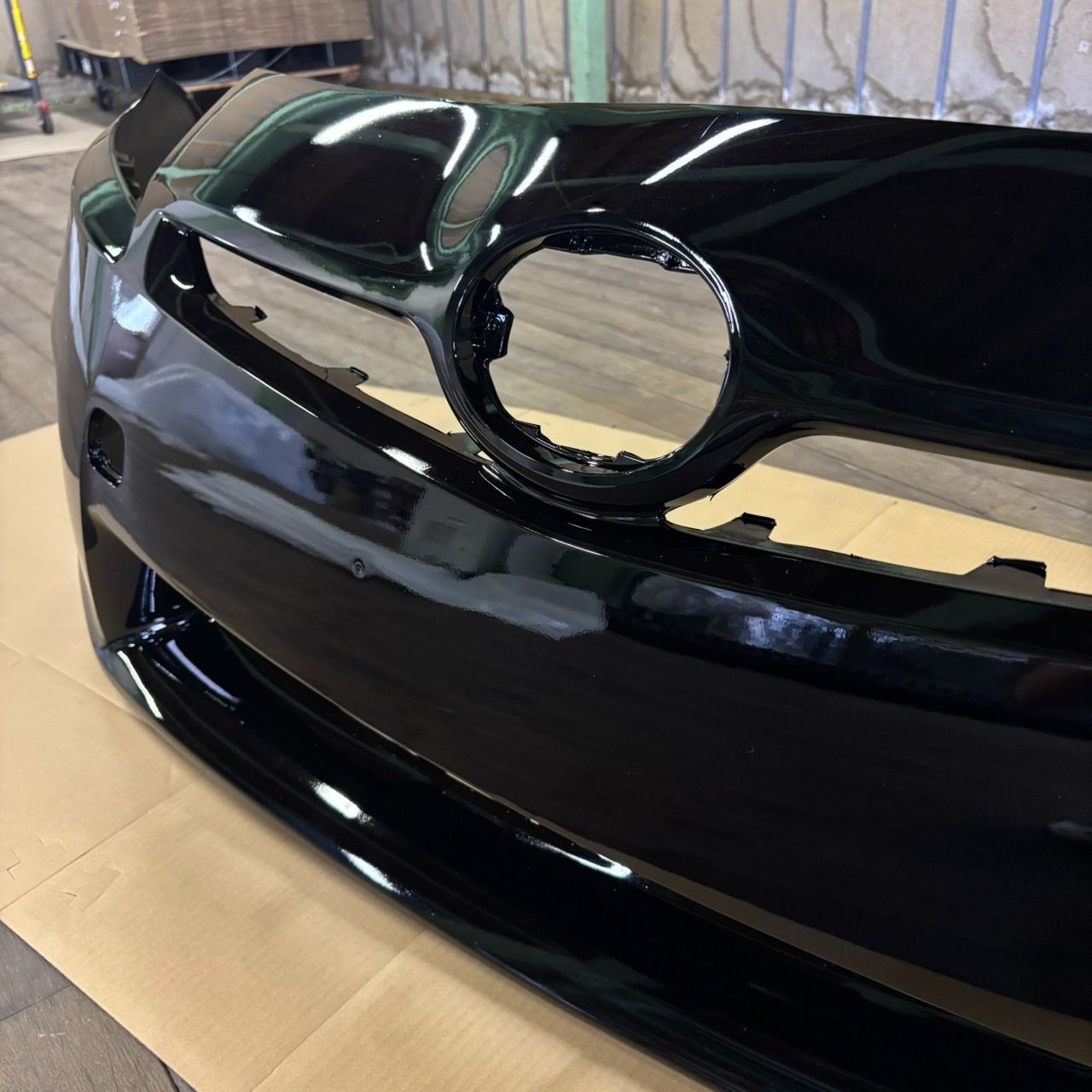 TOYOTA 30系プリウス/30プリウス前期 フロントバンパー/ブラック（黒