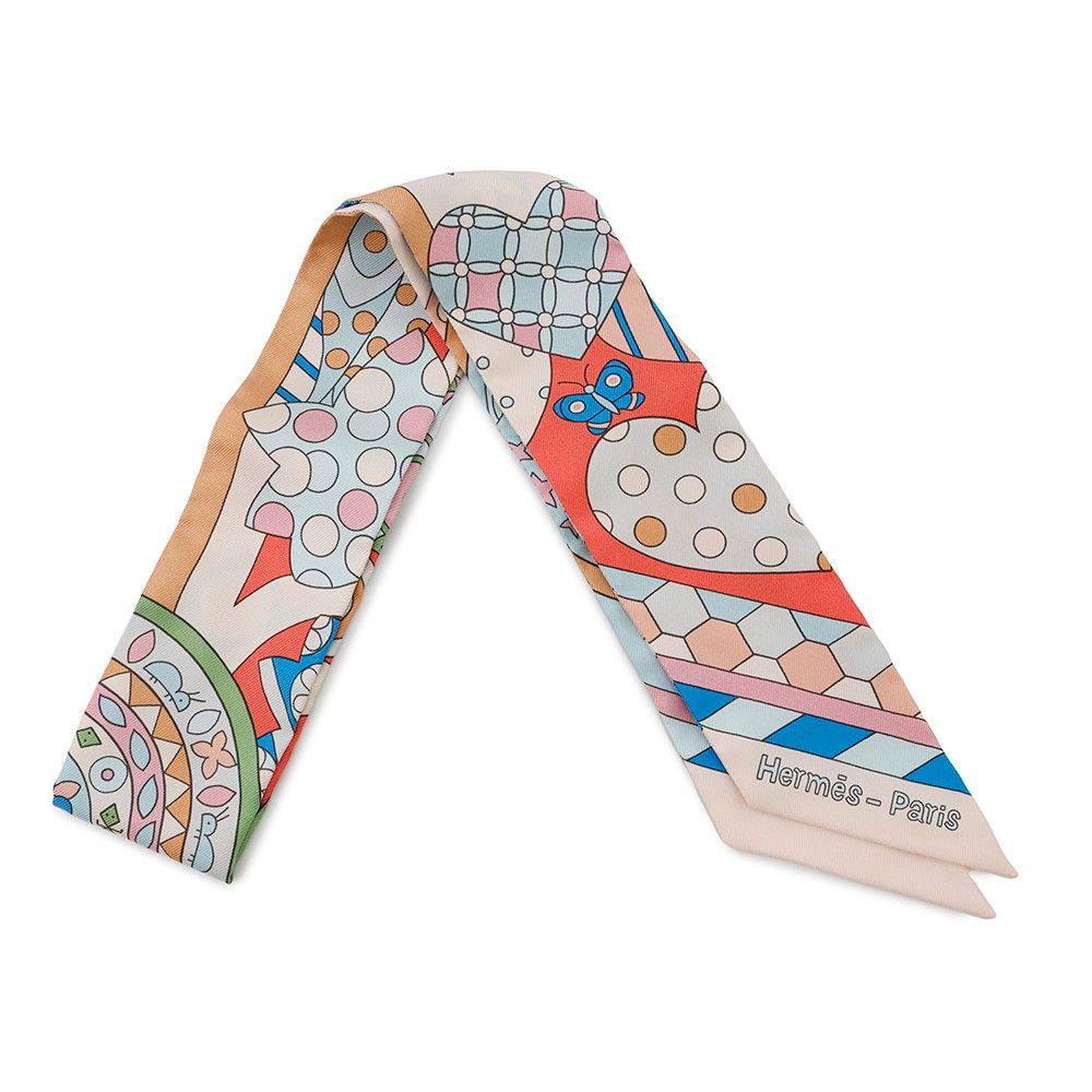 エルメス スカーフ ツイリー 森のささやき Les Murmures de la Foret HERMES シルクツイル 2025春夏