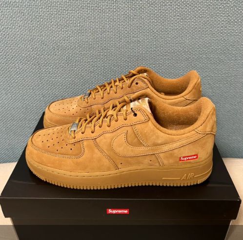 Supreme ×Nike Air Force 1 Low Flax Wheat