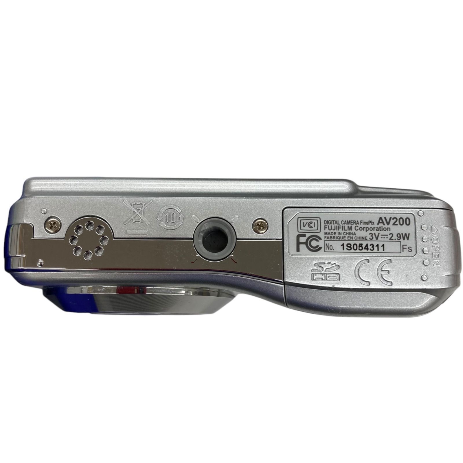 カメラ 186000 現状品 FUJIFILM FINEPIX AV200 デジタルカメラ シルバー