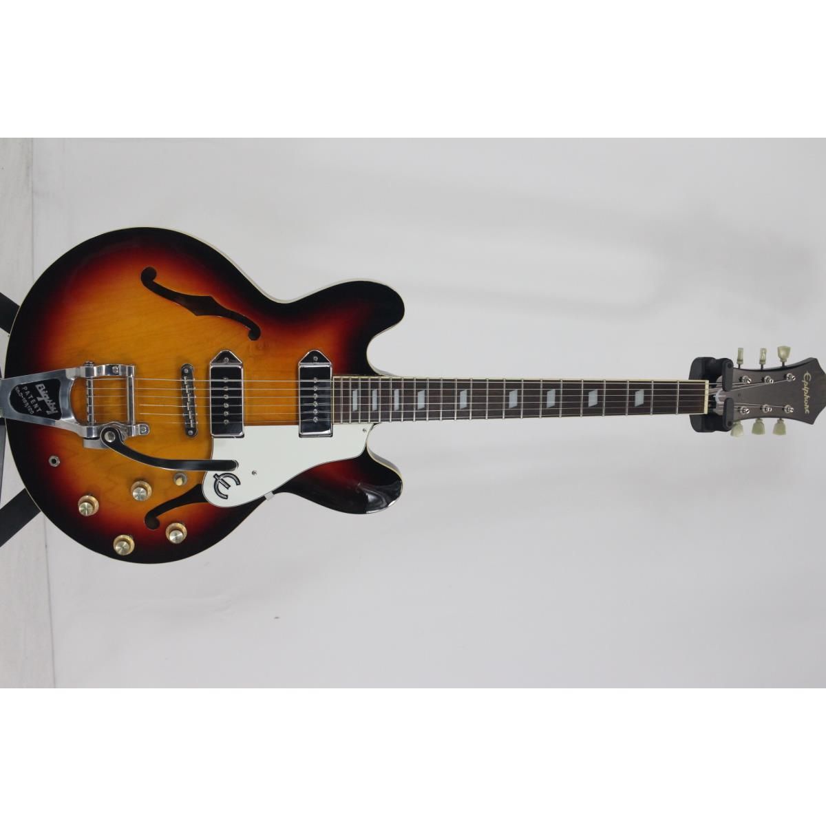Epiphone LIMITED MODEL CASINO bigsby カジノ Epiphone Limited-edition Casino Archtop Hollowbody Electric