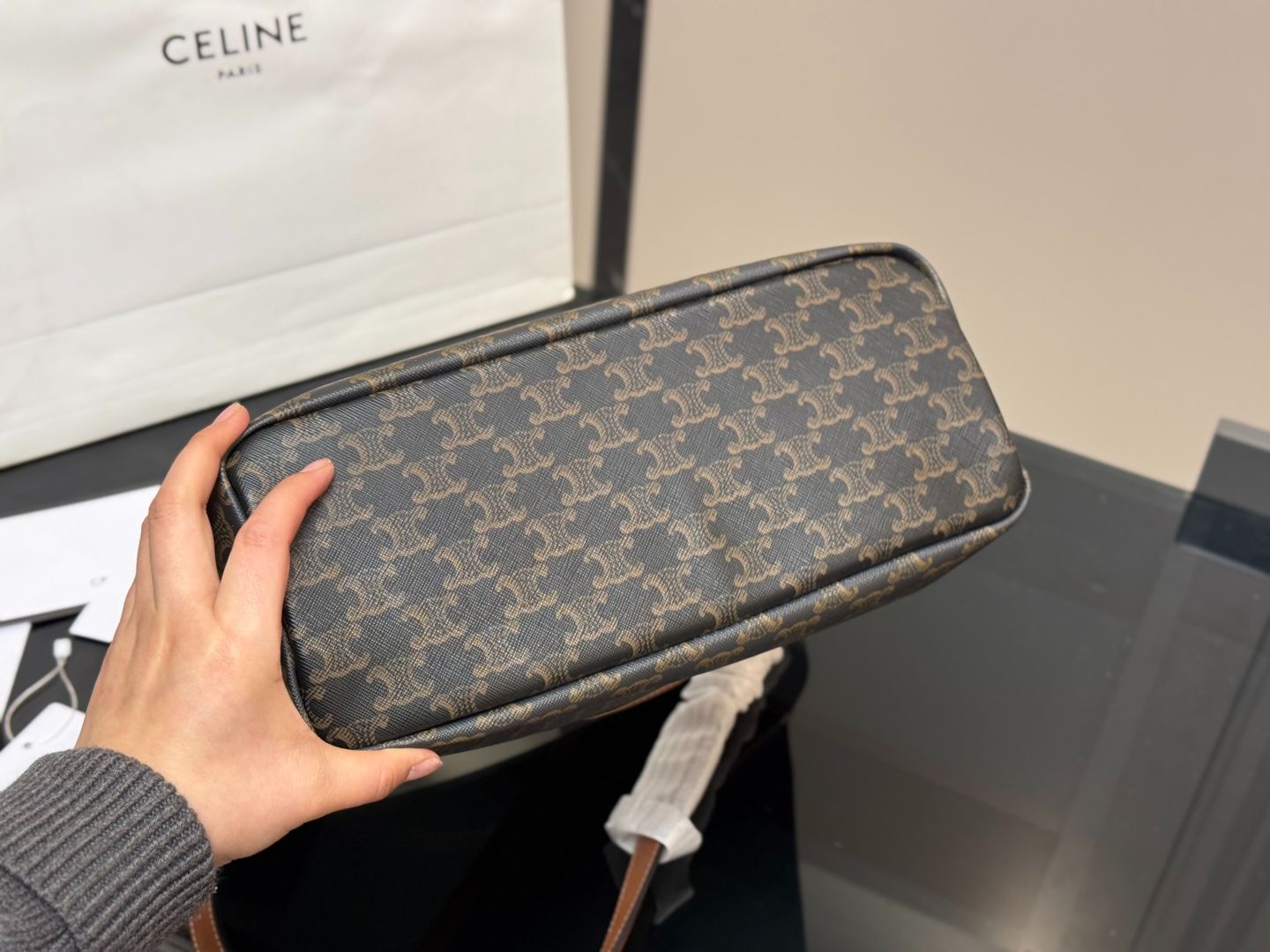 CELINE ボディバッグ トリオンフ 192672BZJ トリオンフ - レディース ハンドバッグ | CELINE | セリーヌ