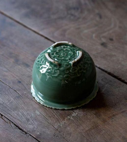青磁の浮き彫 筆洗 水盂 茶道具 茶道具 装飾品 工芸品 美術品 置物 青磁の浮き彫 筆洗 水盂 茶道具 茶道具 装飾品 工芸品 美術品