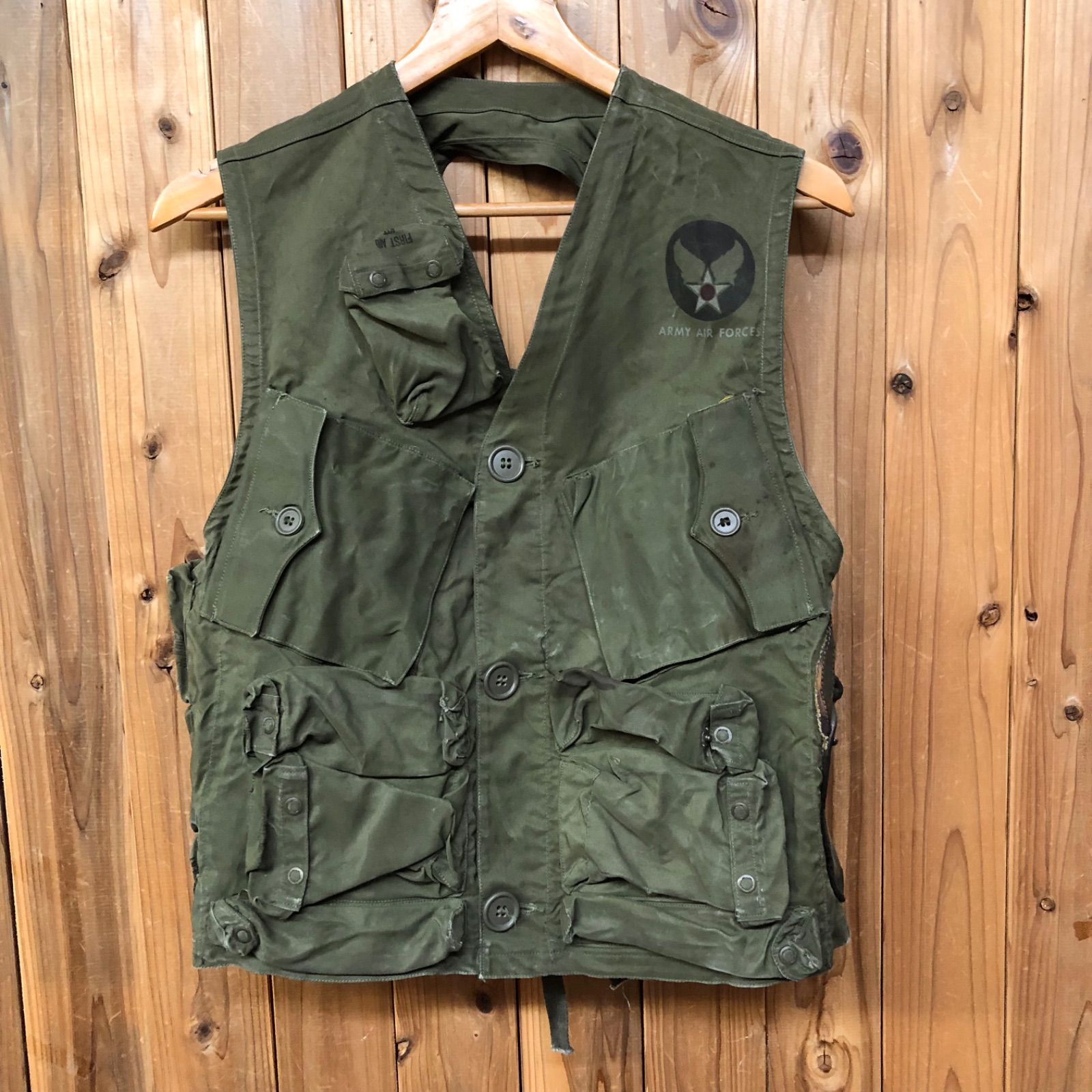 40 s~50 s 米軍 U.S. ARMY AIR FORCE C-1 サバイバルベスト USAAF アメリカ陸軍航空軍 軍用 拳銃用のホルスター付き ミリタリー ヴィンテージ
