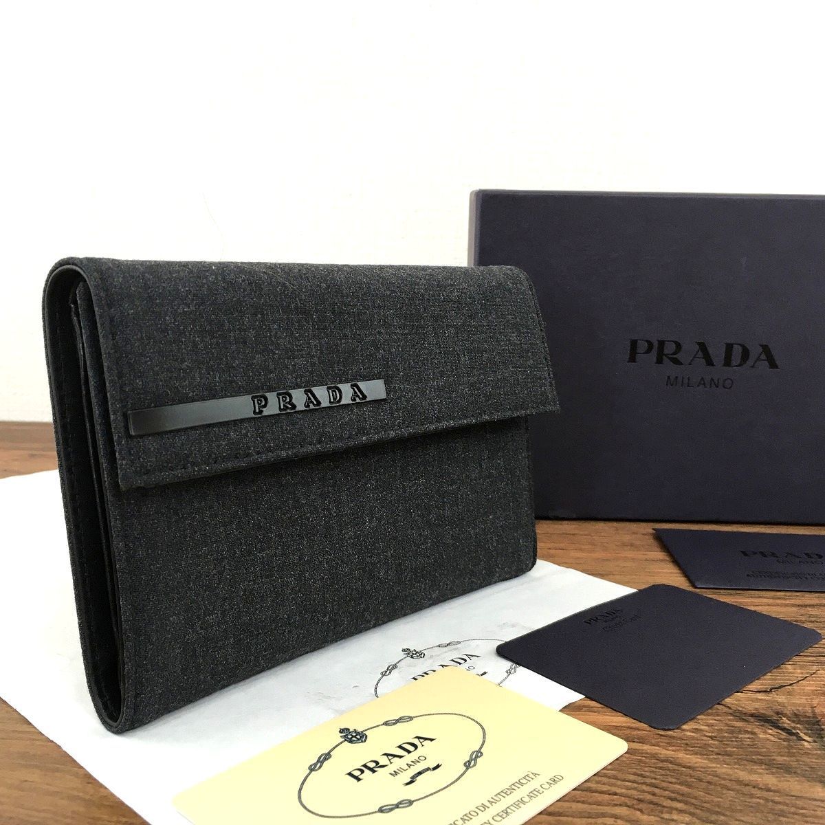 未使用品 PRADA 三つ折り財布 M753 デニム 219 | aluminiopotiguar.com.br