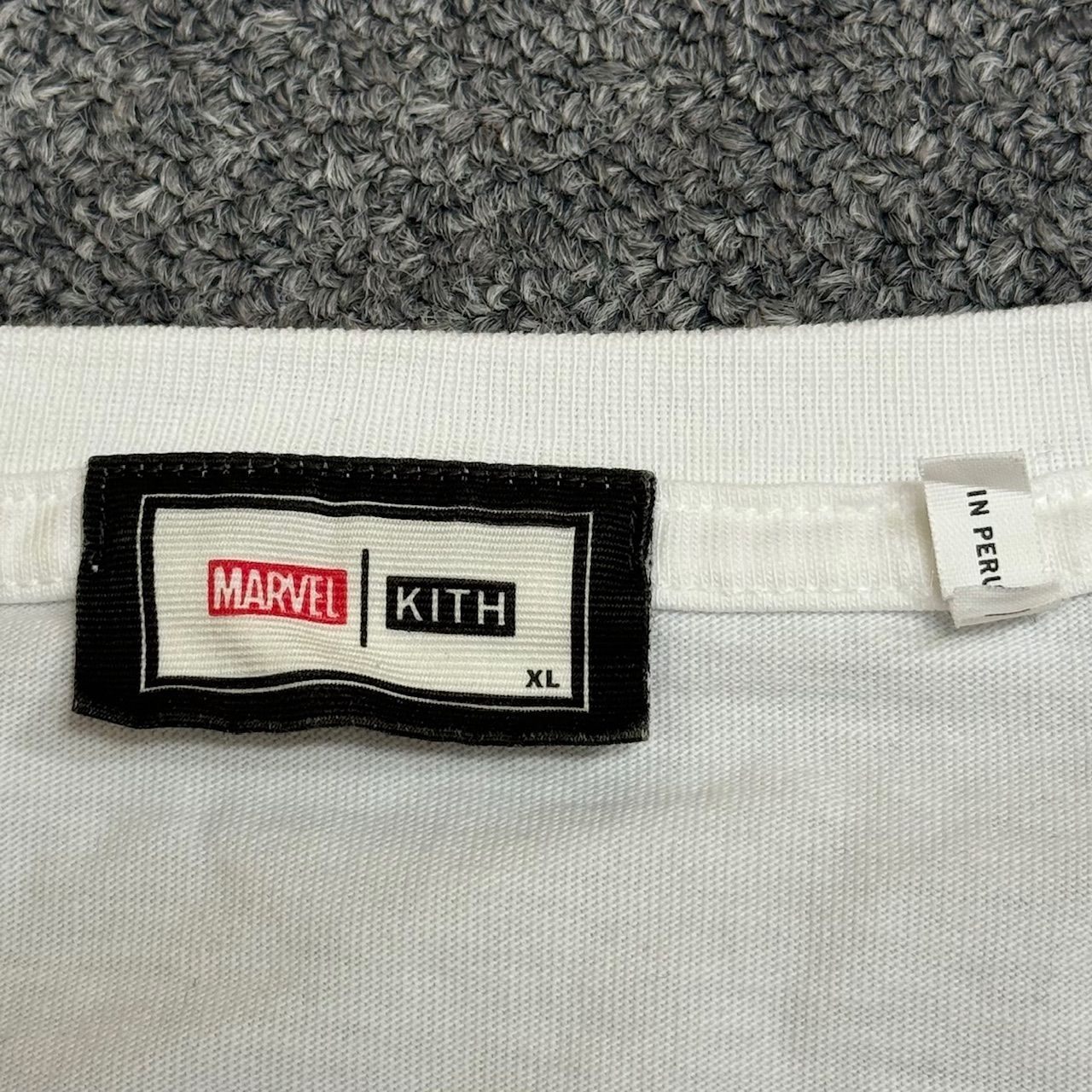KITH × MARVEL SPIDER-MAN 60TH ANNIVERSARY Tシャツ KITH × MARVEL SPIDER-MAN 60TH ANNIVERSARY Tシャツ