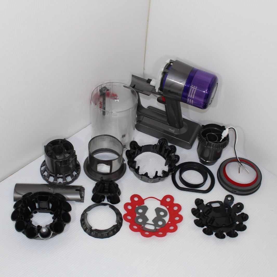 dyson V11 Fluffy SV14 メンテナンス済み ダイソン dyson V11 fluffy sv14（ダイソン Dyson V11 Fluffy+