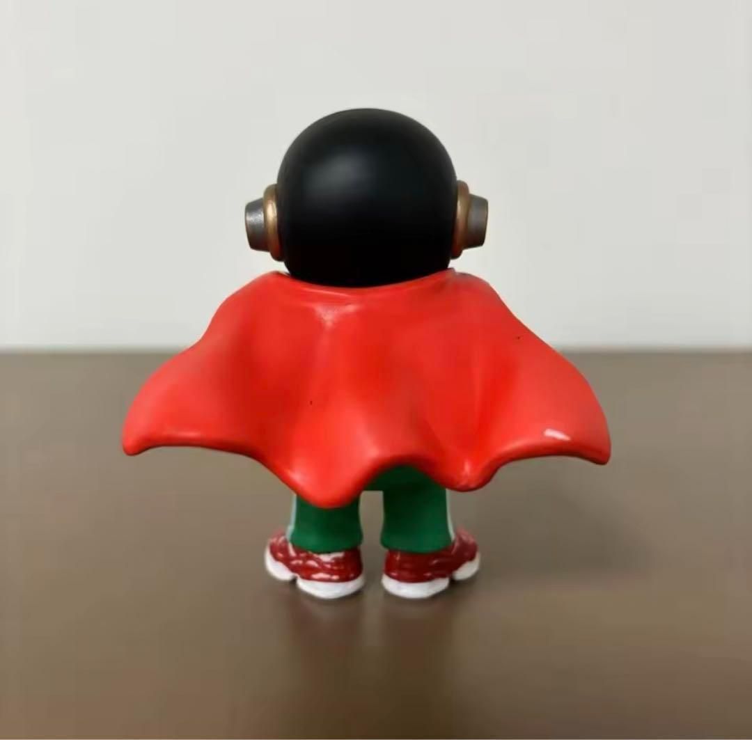 ✓人気商品 ドラゴンボール 鳥山明 フィギュア トリヤマロボ 海外輸入