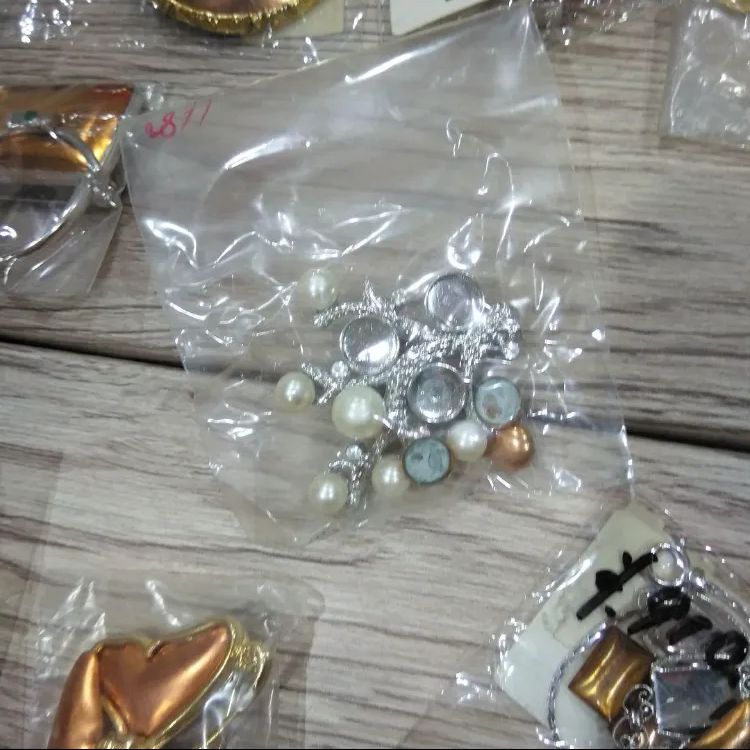 K068 七宝焼アクセサリー素材　大量100点セット K130七宝焼きアクセサリーパーツ素材大量100点セット - メルカリ