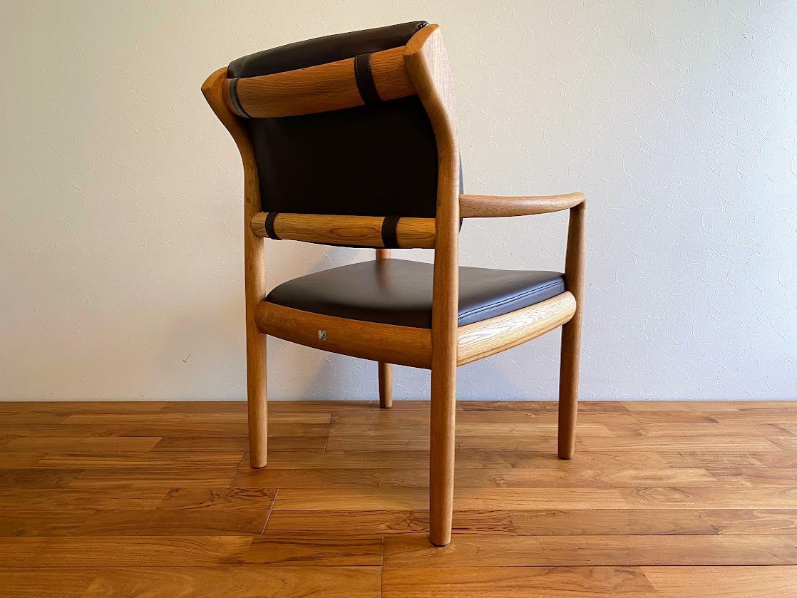 飛騨産業 CRESCENTシリーズ アーム チェア SG270A 仕上済① - メルカリ