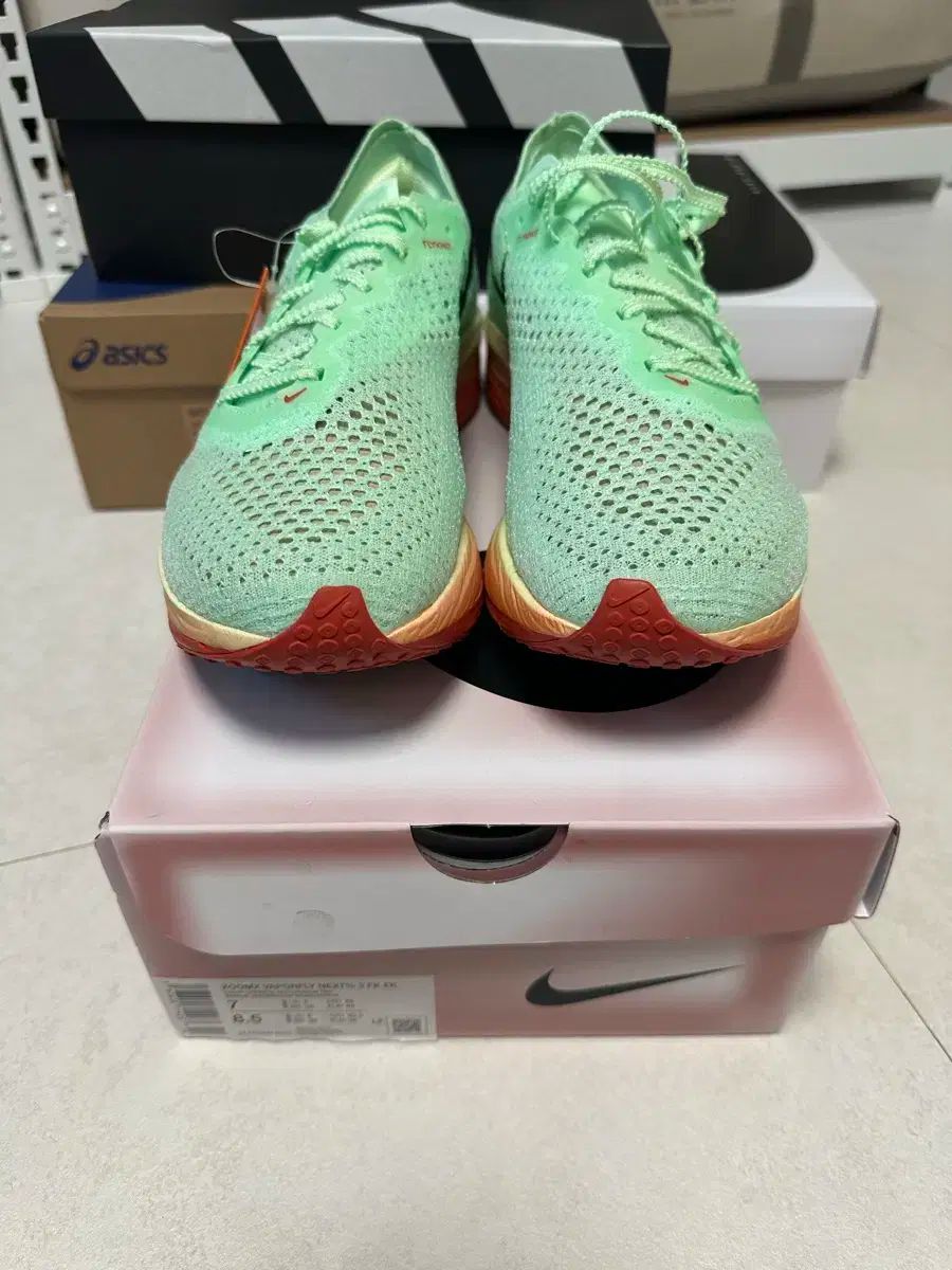 NIKE ナイキ ズーム ヴェイパーフライ ネクスト 3 サイズ 250