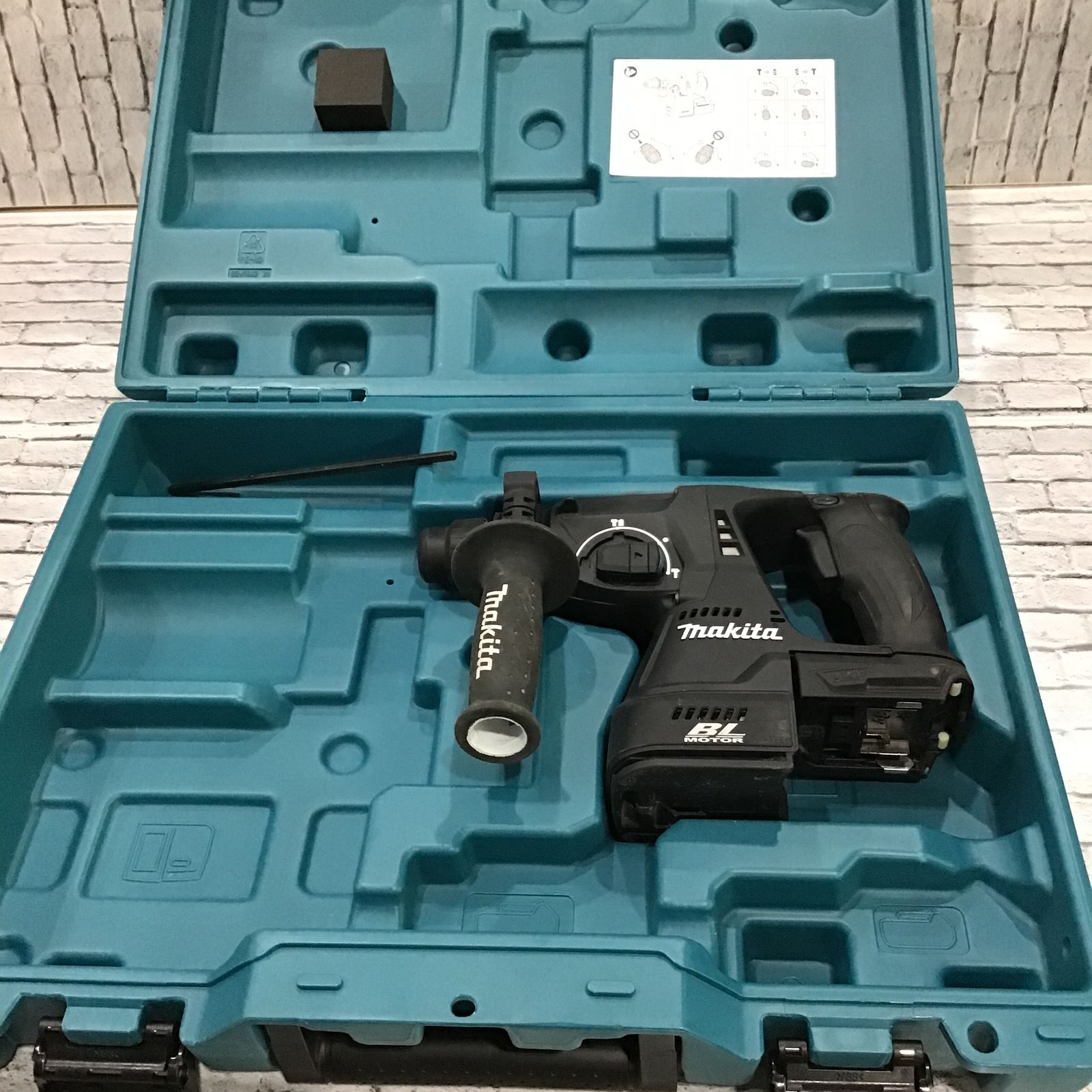 ☆マキタ(makita) コードレスハンマドリル HR244DZB【川口店】 - メルカリ