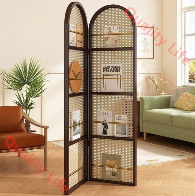 鷹と松のデザインの木製衝立 送料12000円込み価格 鷹と松のデザインの木製衝立 込み価格