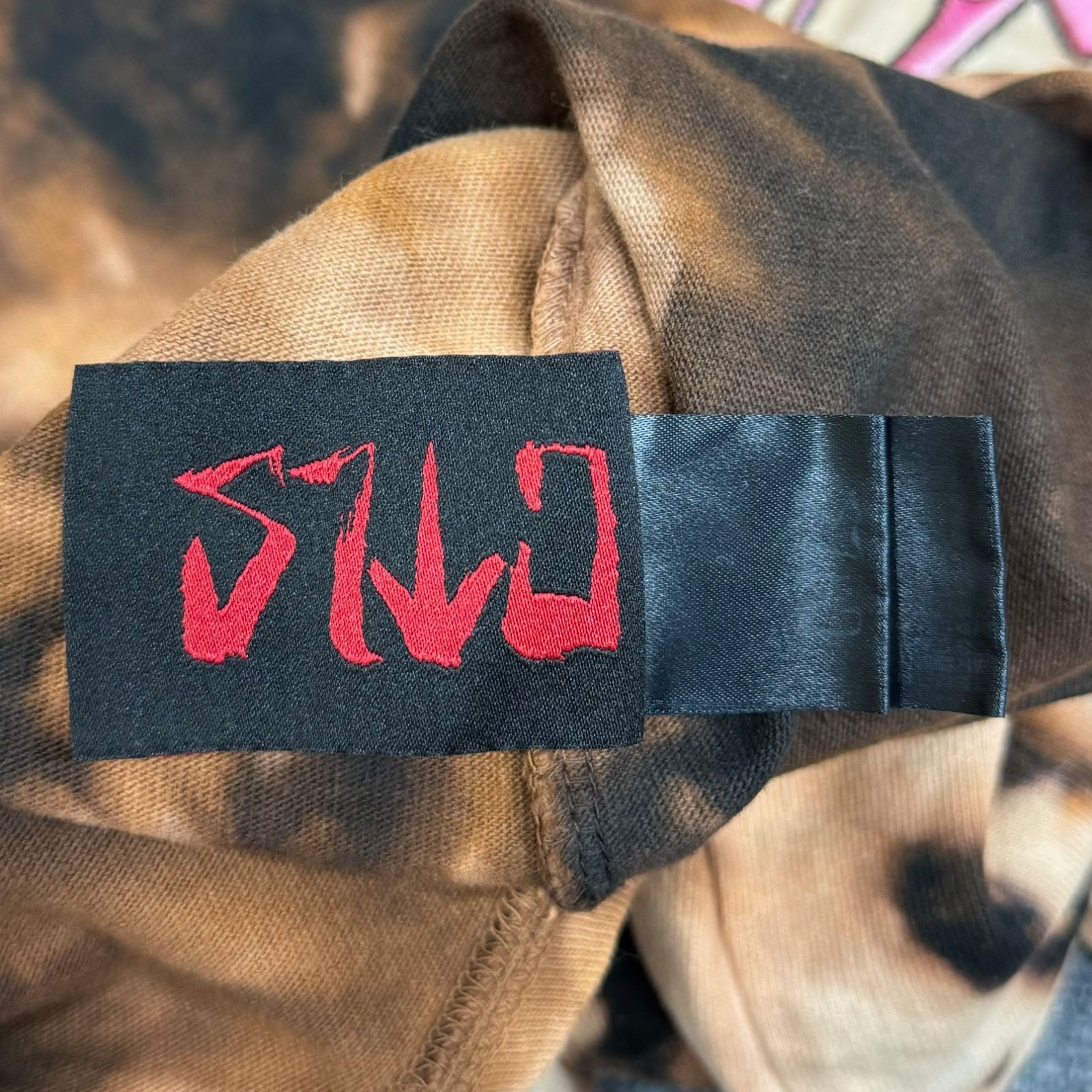 CVTVLIST 24SS Ambigram Tee クルーネック 刺繡 リベット ブリーチ加工 