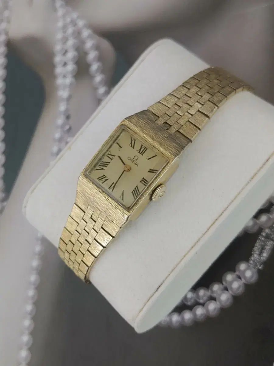 【OH済】OMEGA オメガ スクエアカットガラス ゴールド手巻時計 OH済】OMEGA オメガ スクエアカットガラス ゴールド手巻時計 OH