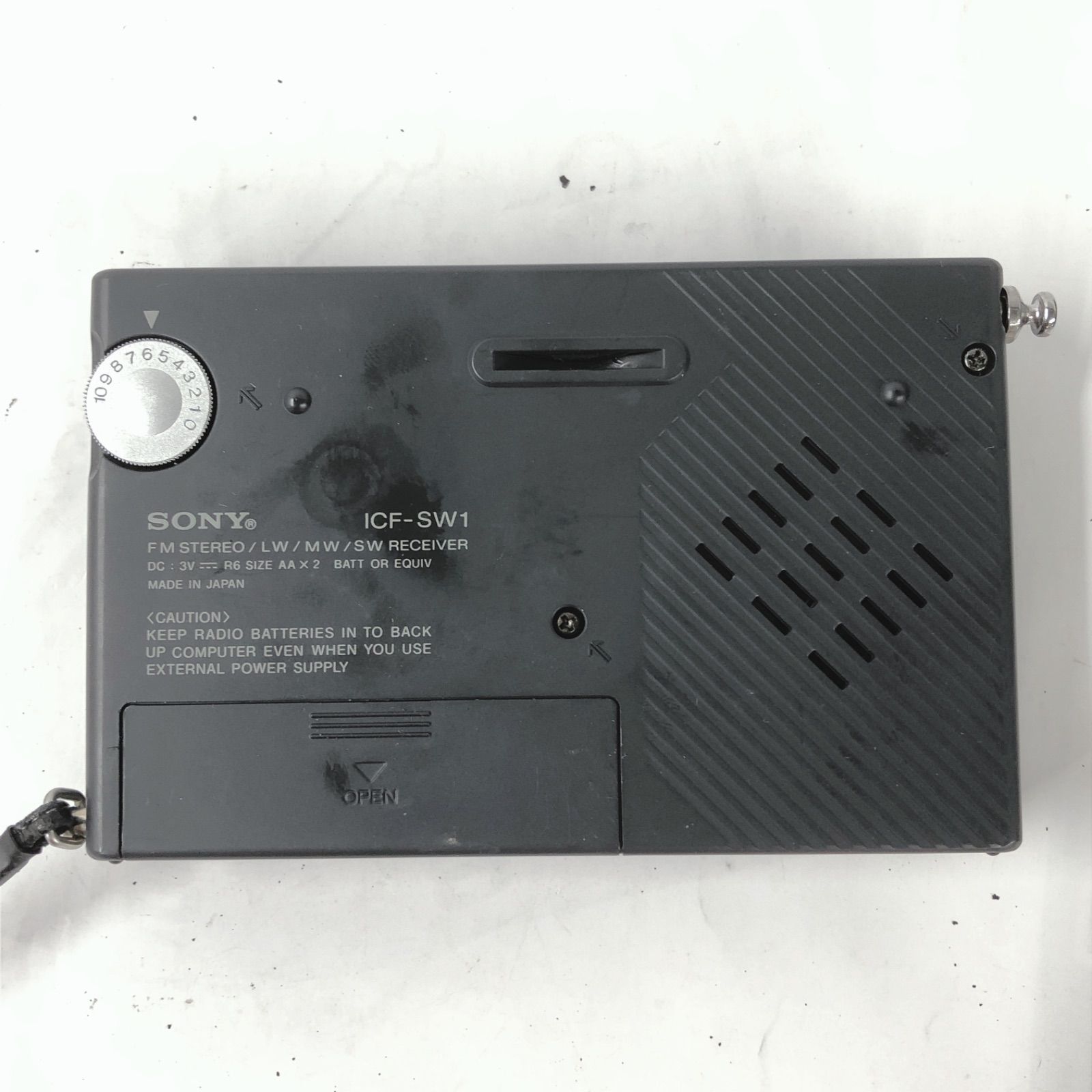 ソニー SONY ICF P1 FM AM ラジオ 2 BAND 日本製（ソニー製