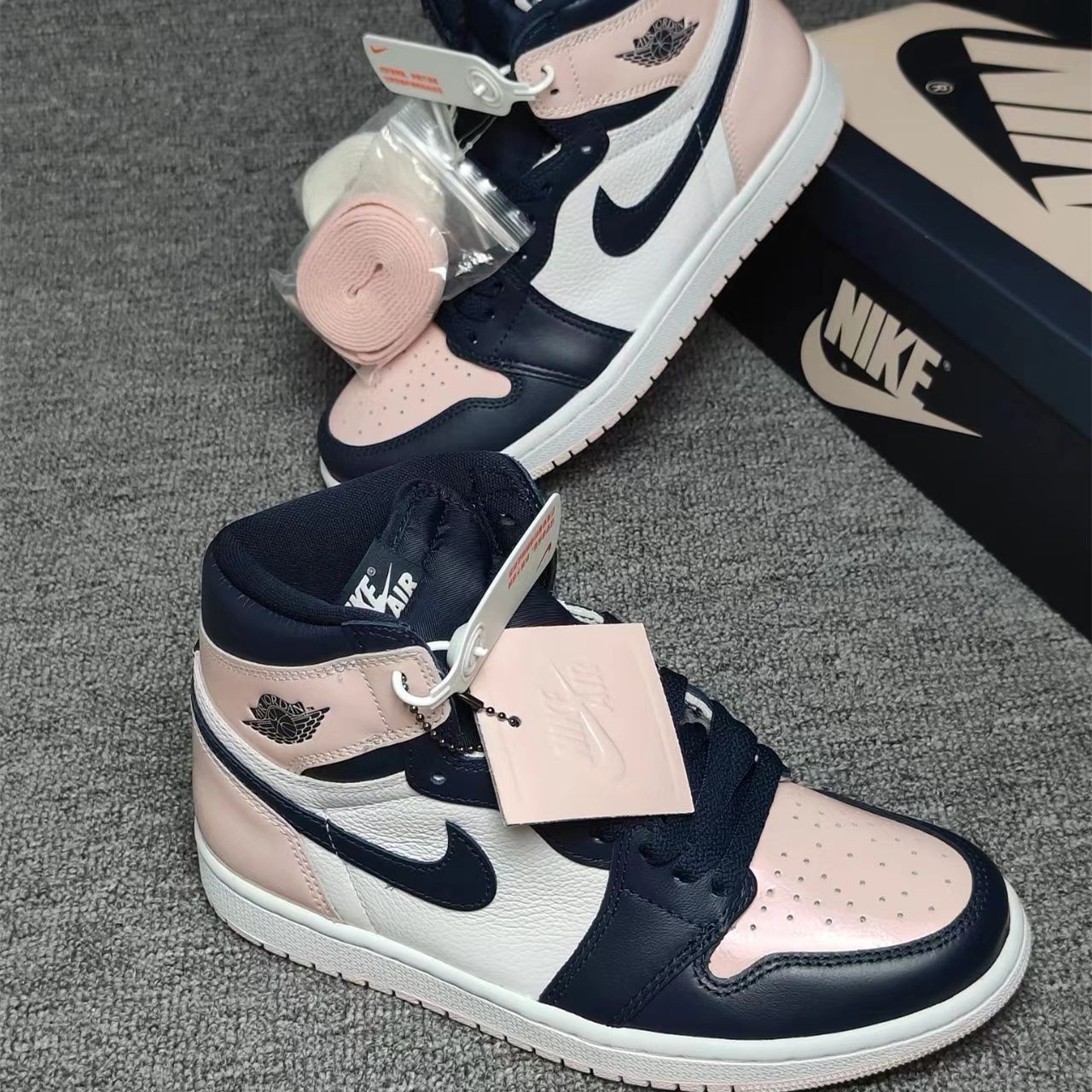 新品未使用 NIKE Jordan Air Jordan 1 retro high og 