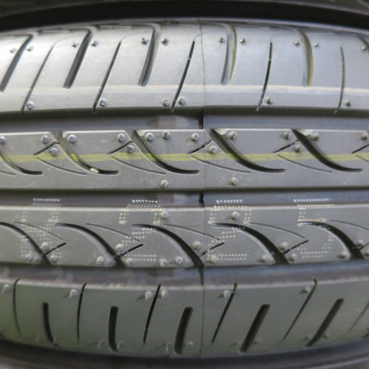 新車外し！24年☆155/65R14 ヨコハマ ブルーアース AE01K タイヤ 14 