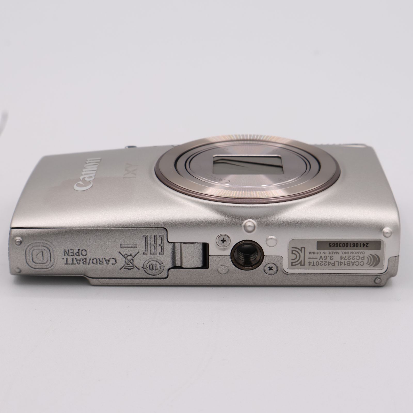ほぼ新品】Canon キヤノン コンパクトデジタルカメラ IXY 650