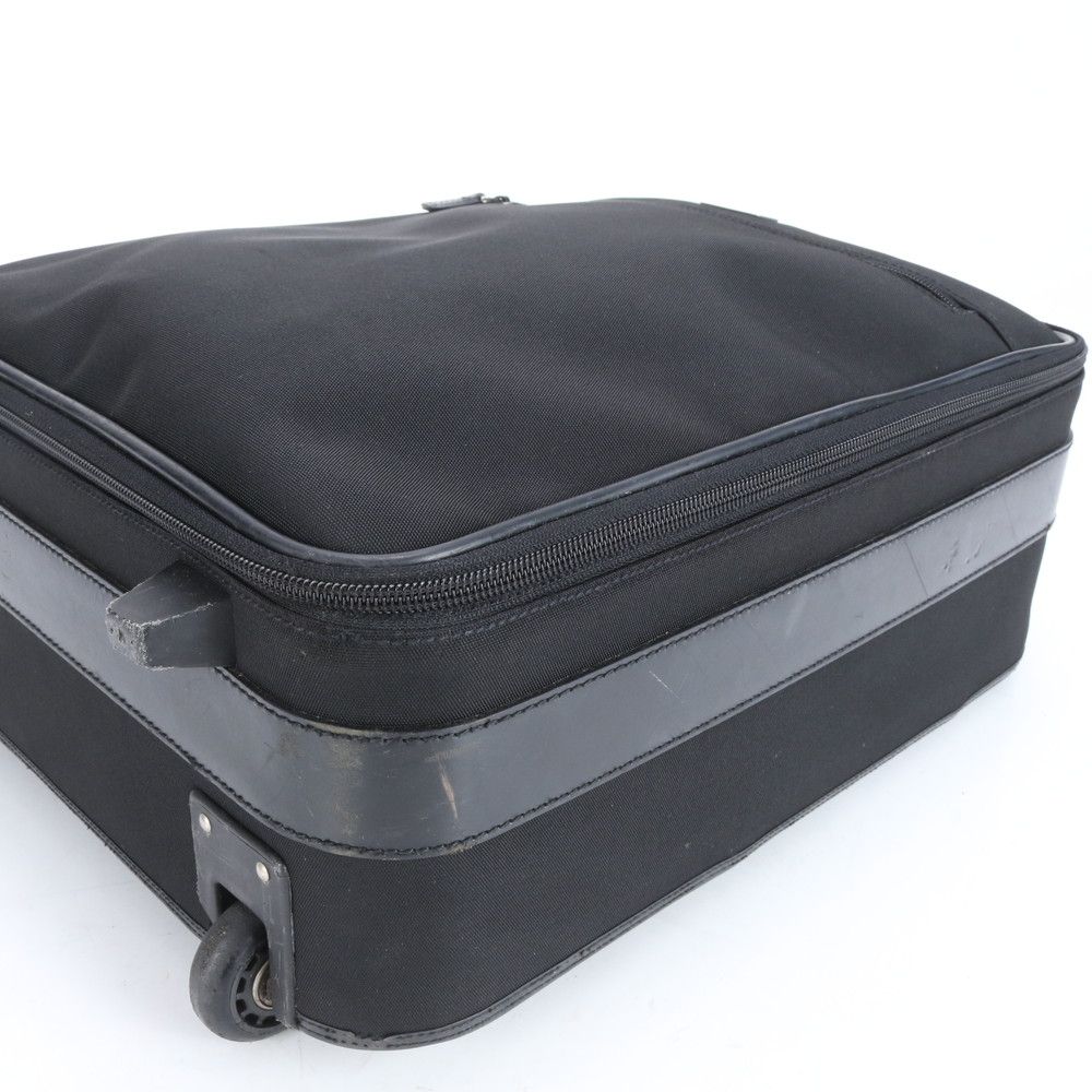 GUCCI キャリーケース 黒 ナイロン製 GUCCI（グッチ）の「Gucci Monogram GG trolley suitcase
