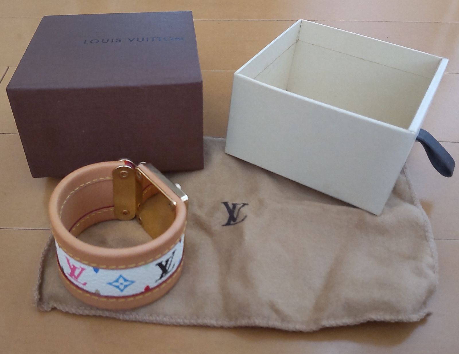 ほぼ新品！ 美品！LOUIS VUITTON(ルイヴィトン)マルチカラー