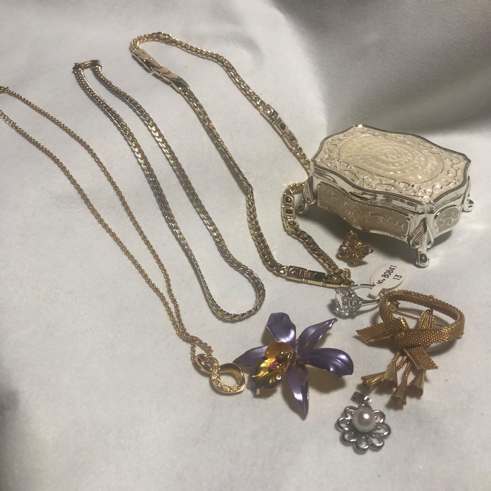 アクセサリーまとめ売り ネックレス 指輪 ブローチ ペンダント