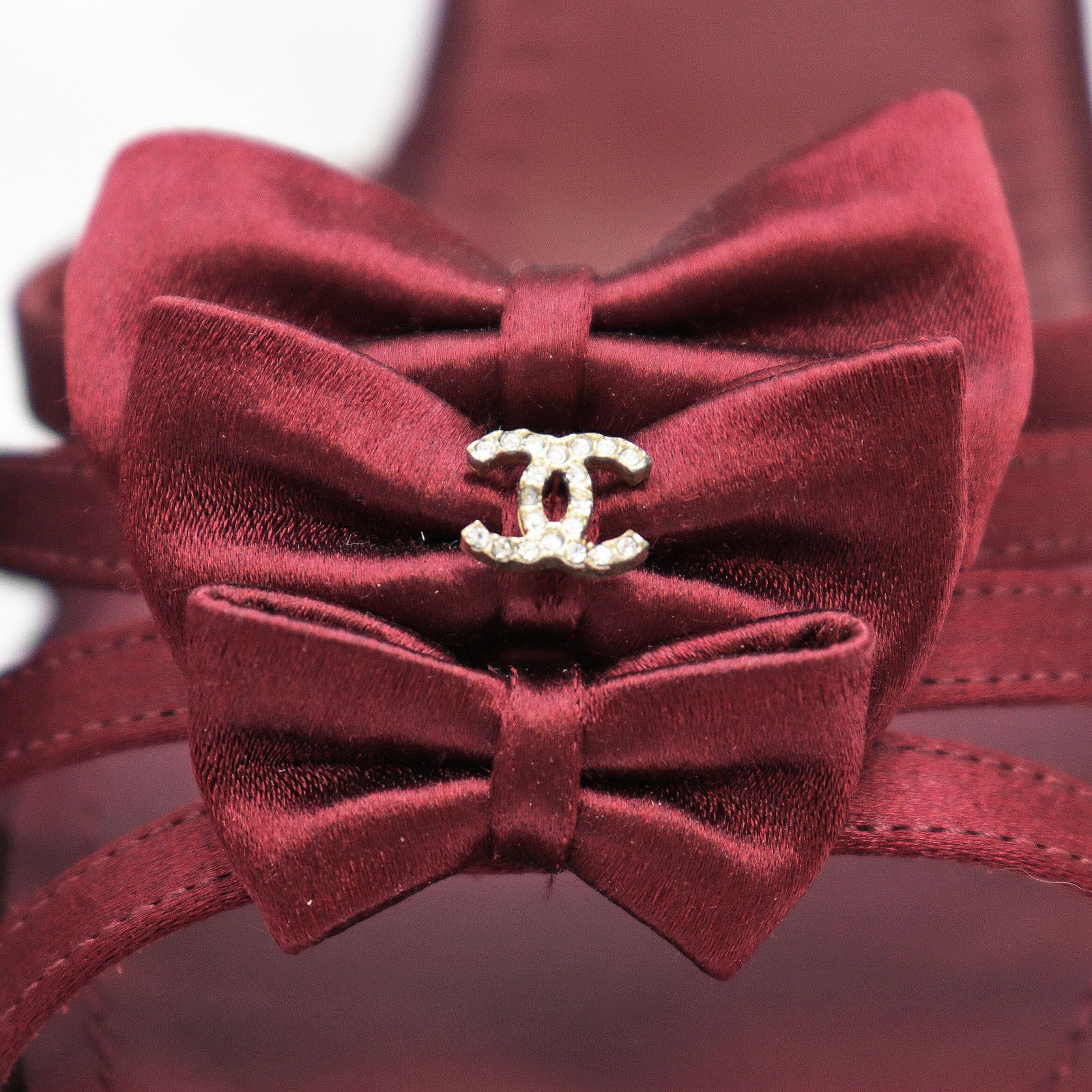 CHANEL シャネル パンプス アンクルストラップ COCOマーク ロゴ クリスタルビジュー リボン オープントゥ スティレット ハイヒール ベルベット シューズ 靴 箱 袋付属 レディース サイズ 38C ボルドー 赤 イタリア製