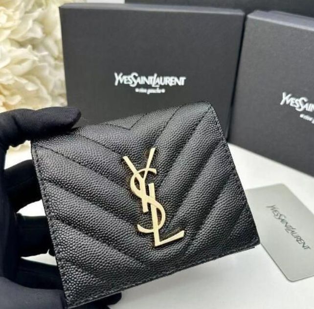 新品 箱付き】YSLイヴ・サンローラン金のボタン 二つ折り財布 
