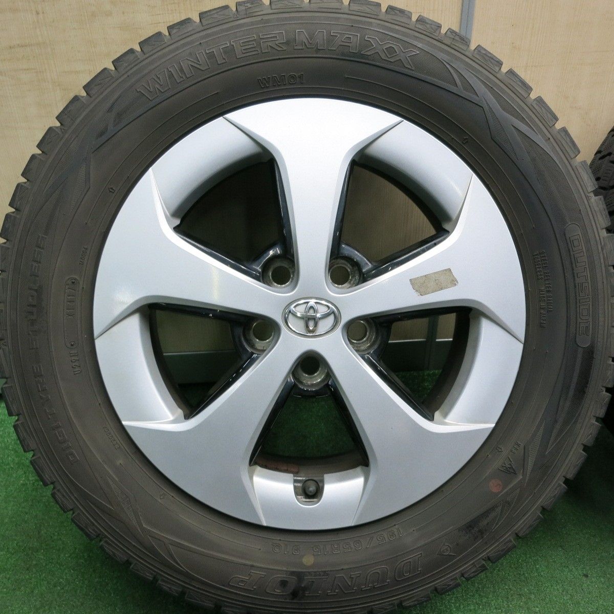 送料無料* 4本価格☆トヨタ 30系 プリウス 純正 195/65R15  