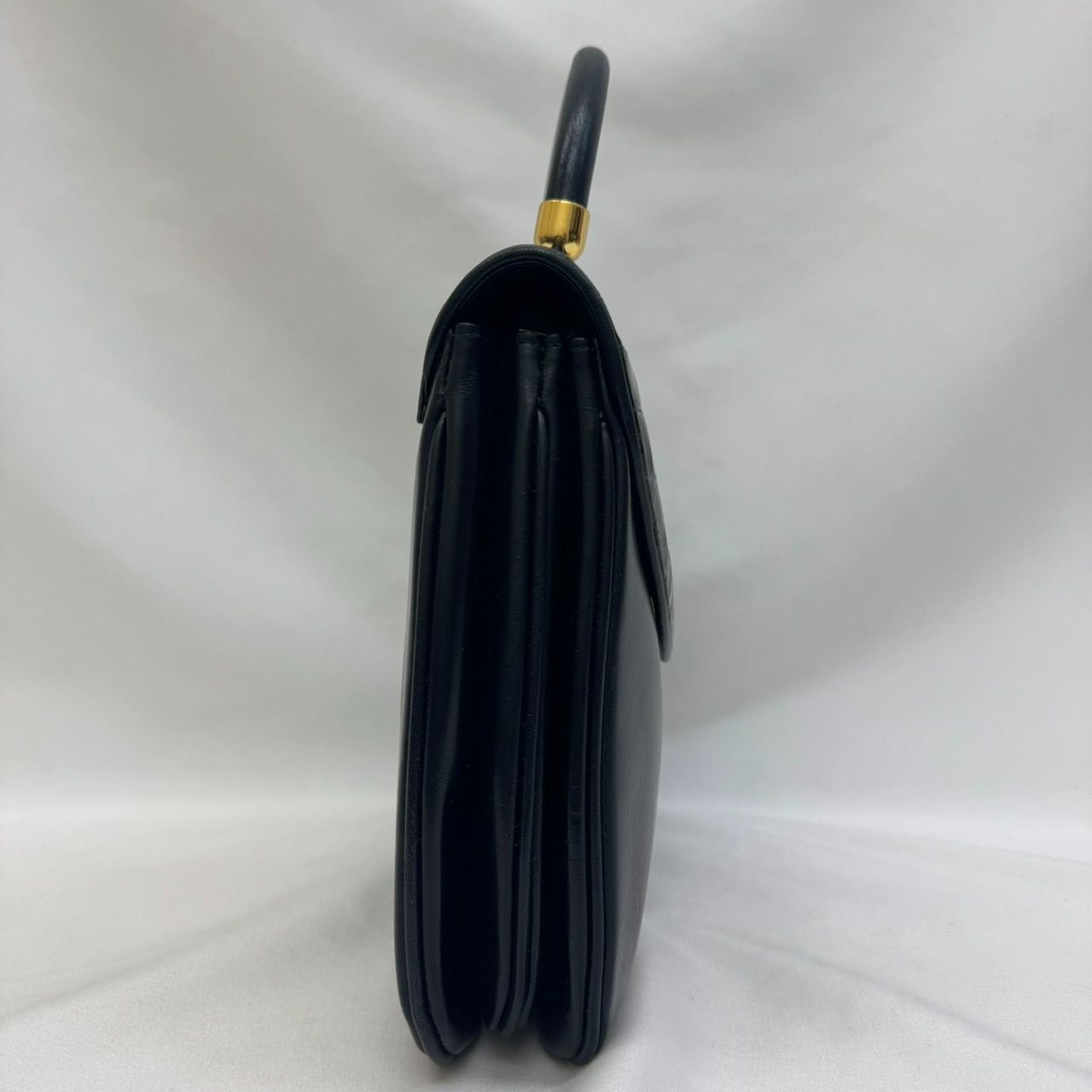 K【中古】クロコダイル柄 ハンドバッグ ブラック 黒 シンプル LA by 