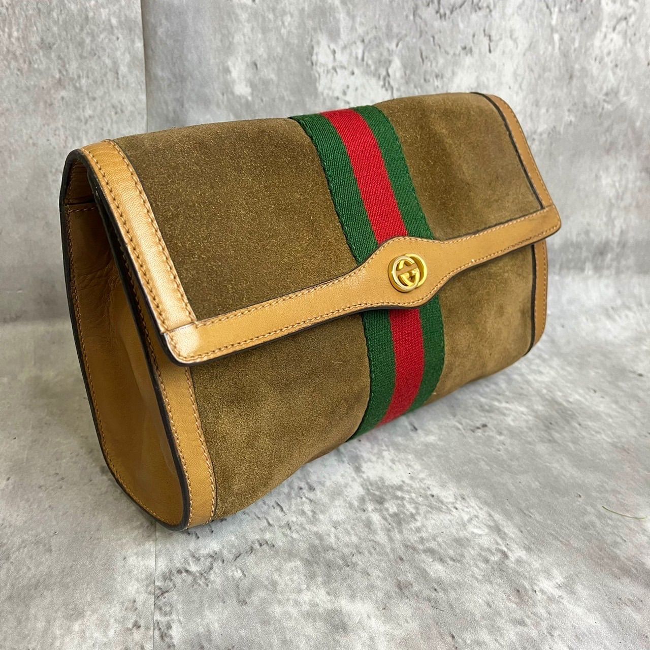 【良品】 グッチ スエード セカンドバッグ インターロッキング シェリーライン ✨良品✨ GUCCI グッチ セカンドバッグ クラッチバッグ