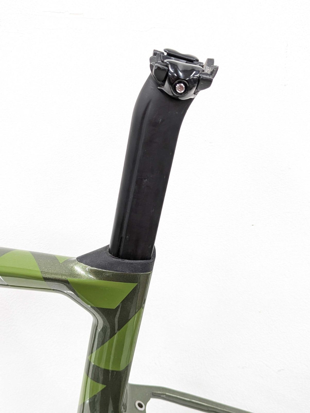 並品】Graphite Design Zaniah 55size カーボン 2013 model リム 並品】Graphite Design Zaniah 55size カーボン 2013 model リム
