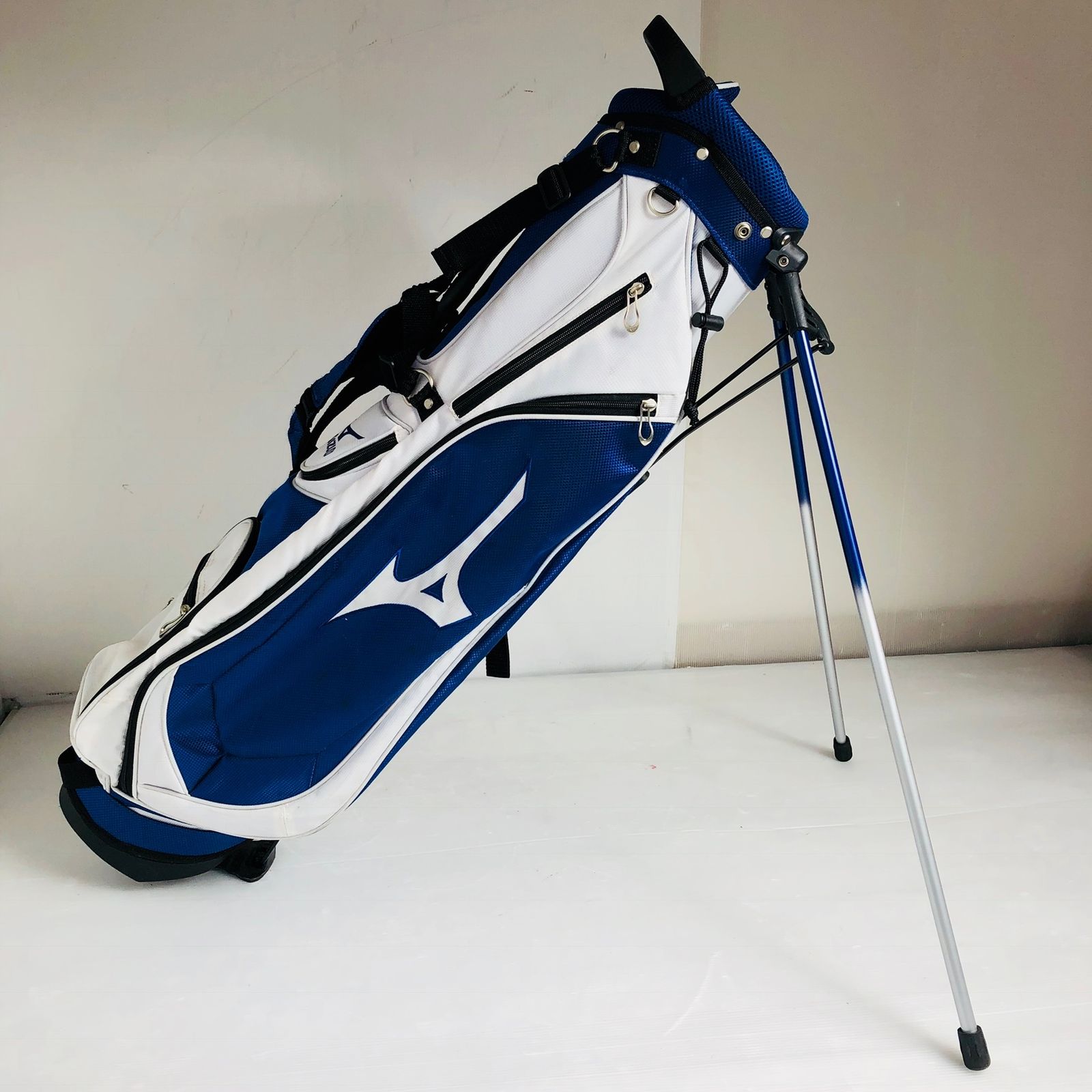 Mizuno キャディバッグ ホワイト/ネイビー(新品) Mizuno キャディバッグ ホワイト・ネイビー MIZUNOゴルフ キャディー